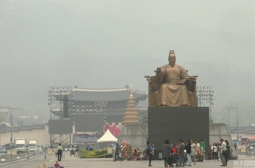 韓國(guó)霧霾又怪中國(guó)，高潔雅表示真的笑掉大牙啦，高潔雅做室內(nèi)空氣凈化行業(yè)這么多年也是頭一次聽說(shuō)霧霾還怪他國(guó)的。